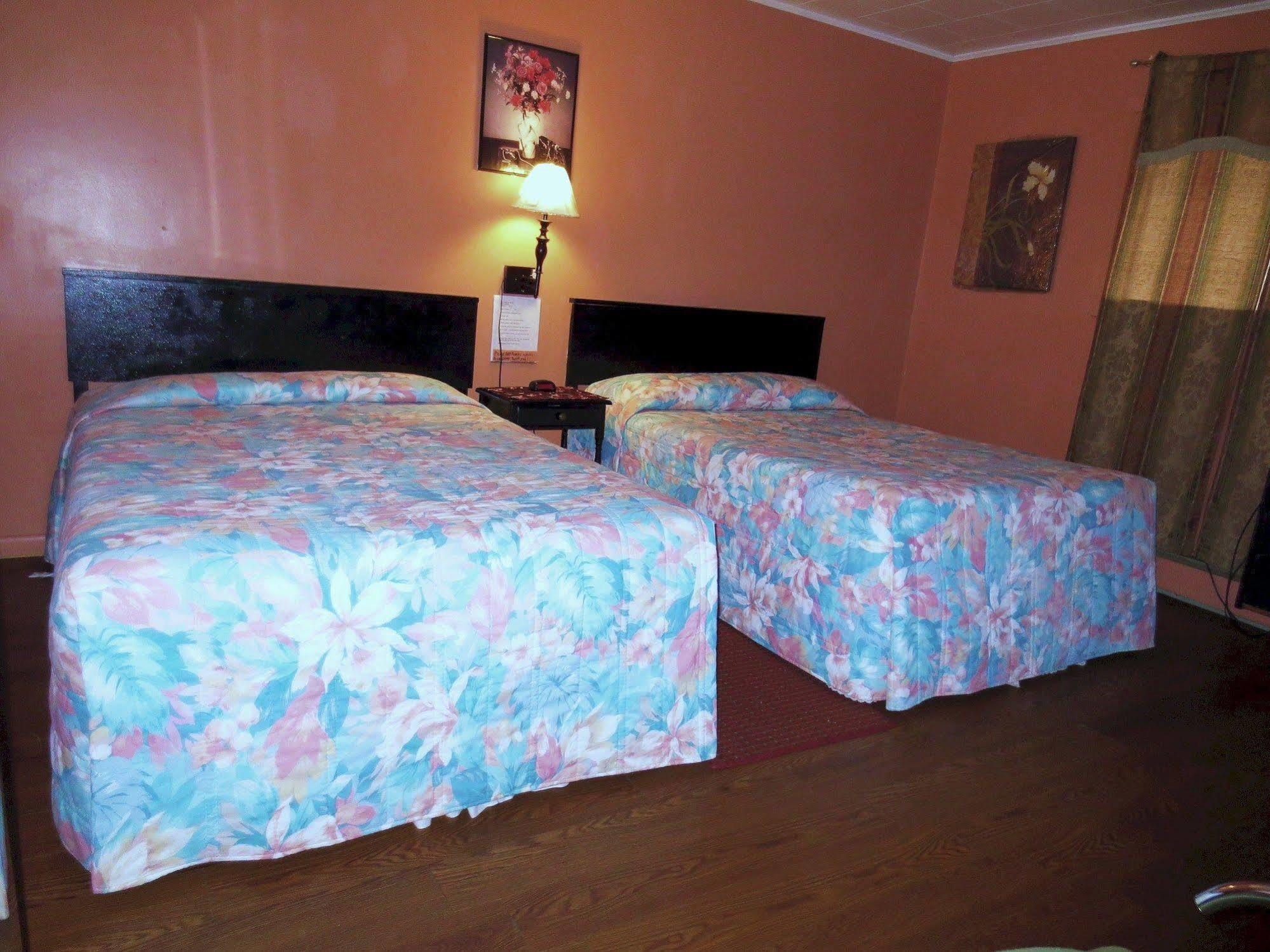 Four Seasons Motel Catskill Exterior photo